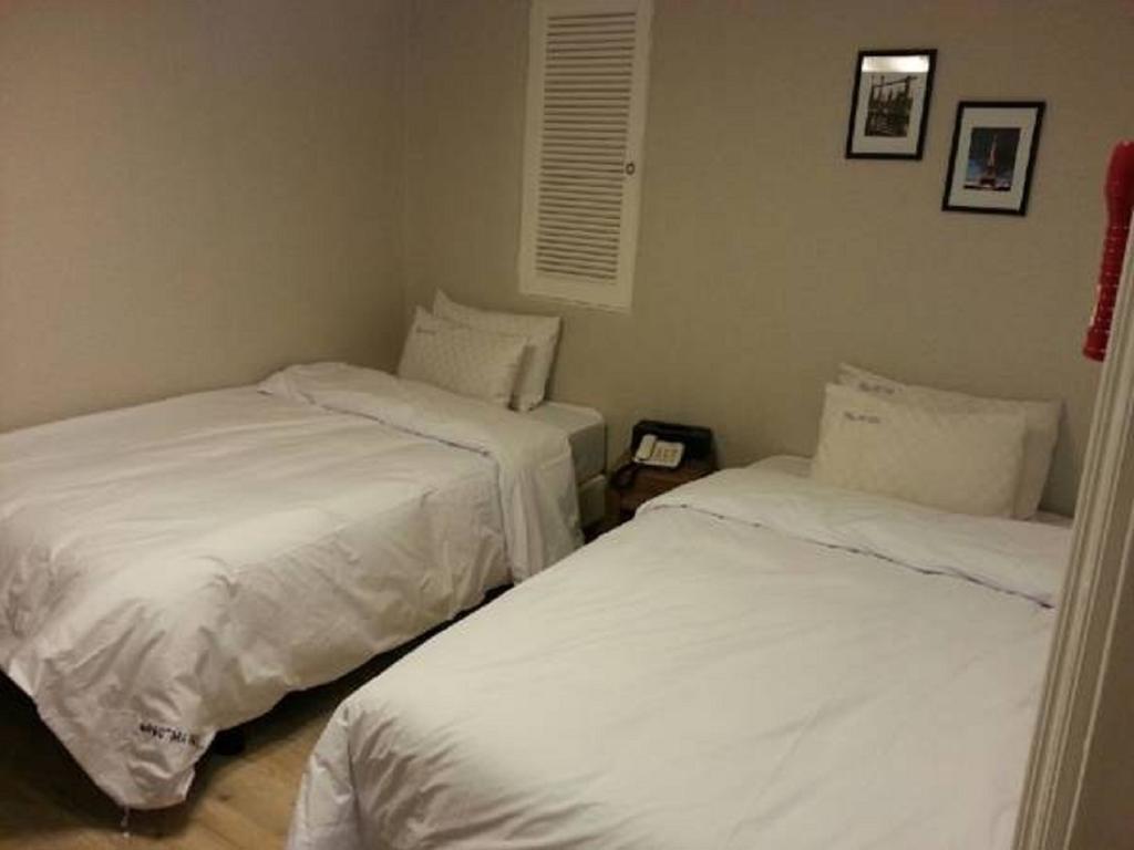 Hotel Goguma Shinchon Seoul