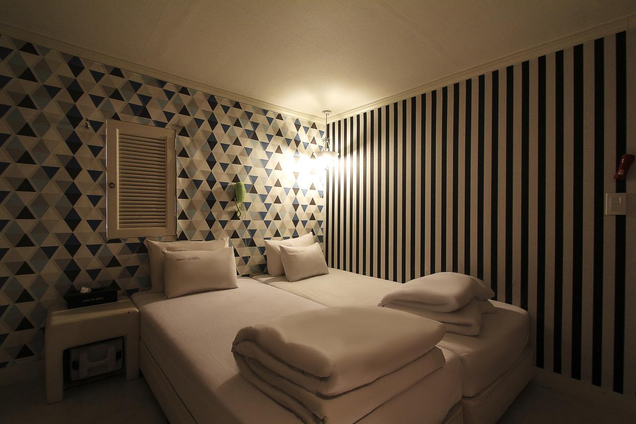 Hotel Goguma Shinchon 2*