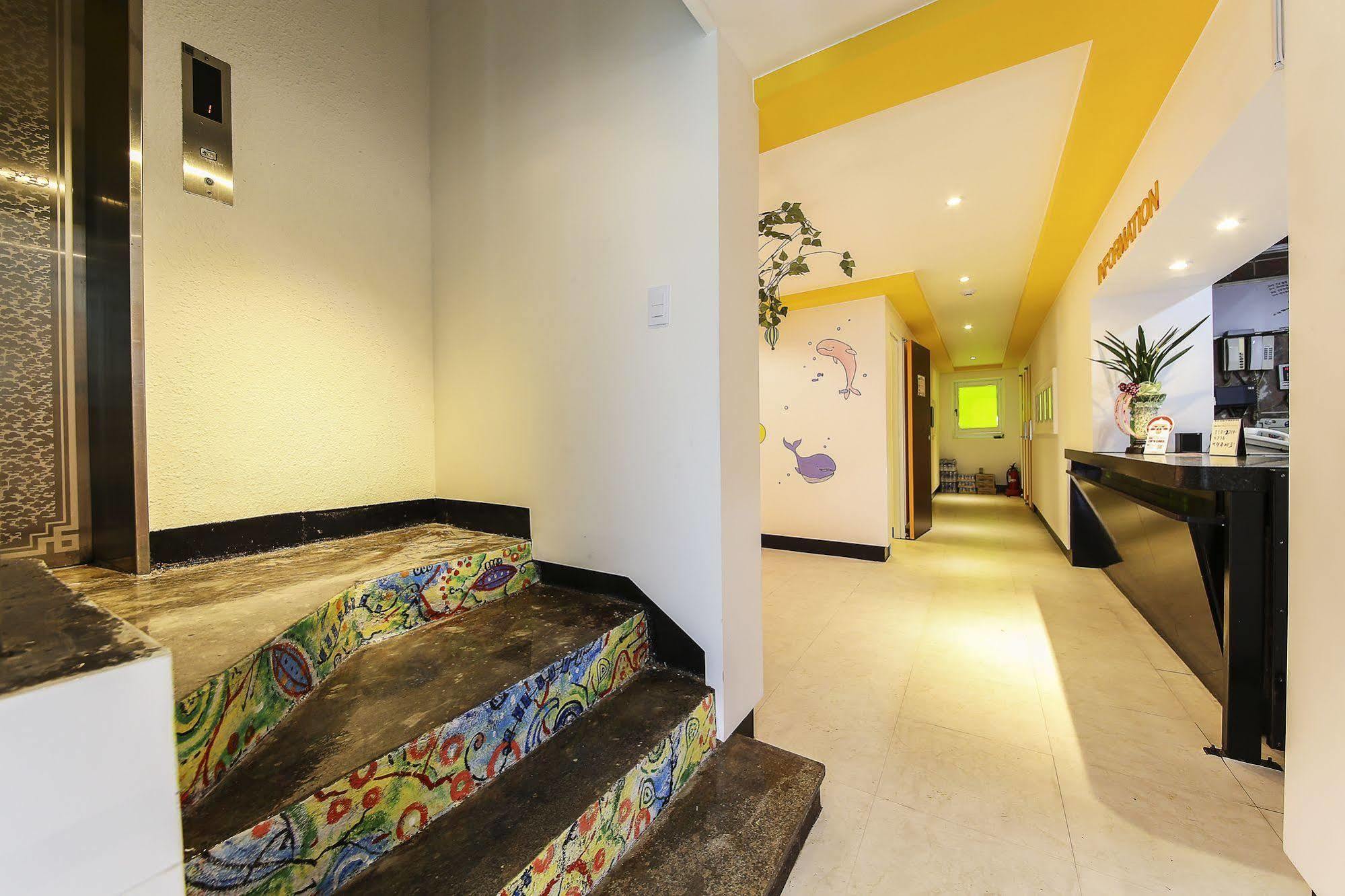 Goguma Shinchon Hotel Seoul